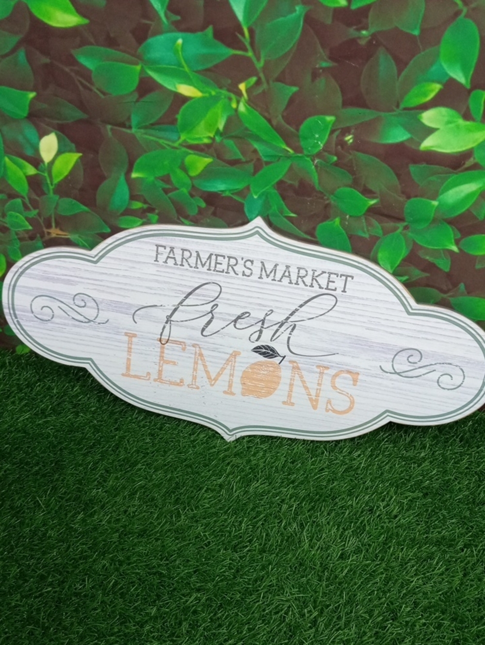 ⛱️ Fresh Lemons Hanging Wall Sign